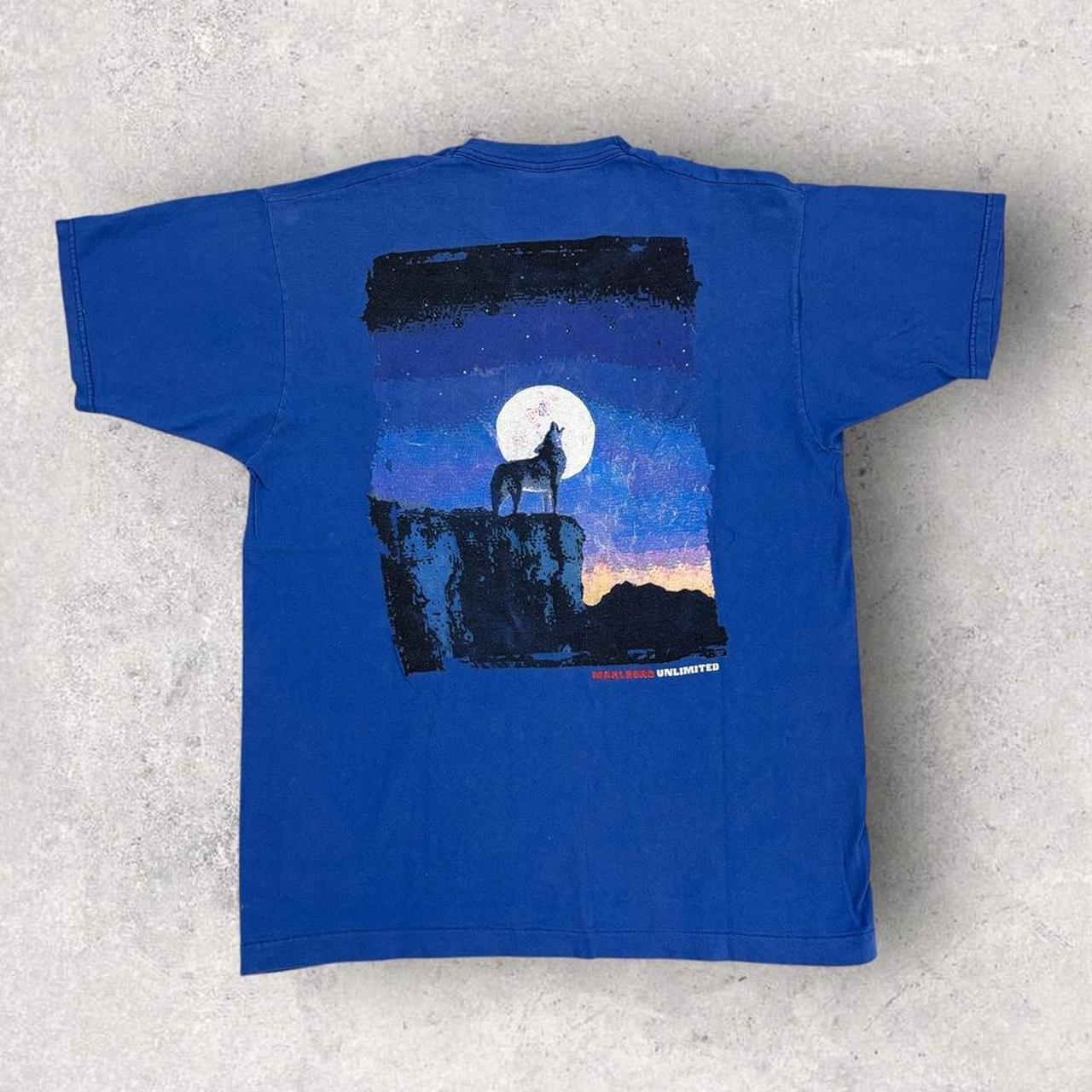 Vintage 90s USA Marlboro cigarettes unlimited wolf howl graphic pocket t-shirt