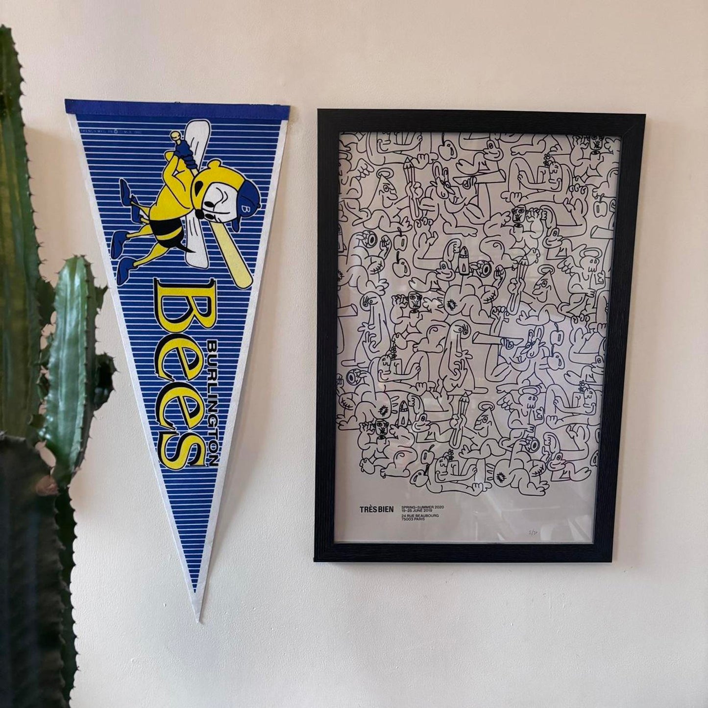 Vintage 90s USA Burlington Bees Iowa minor league baseball felt pennant