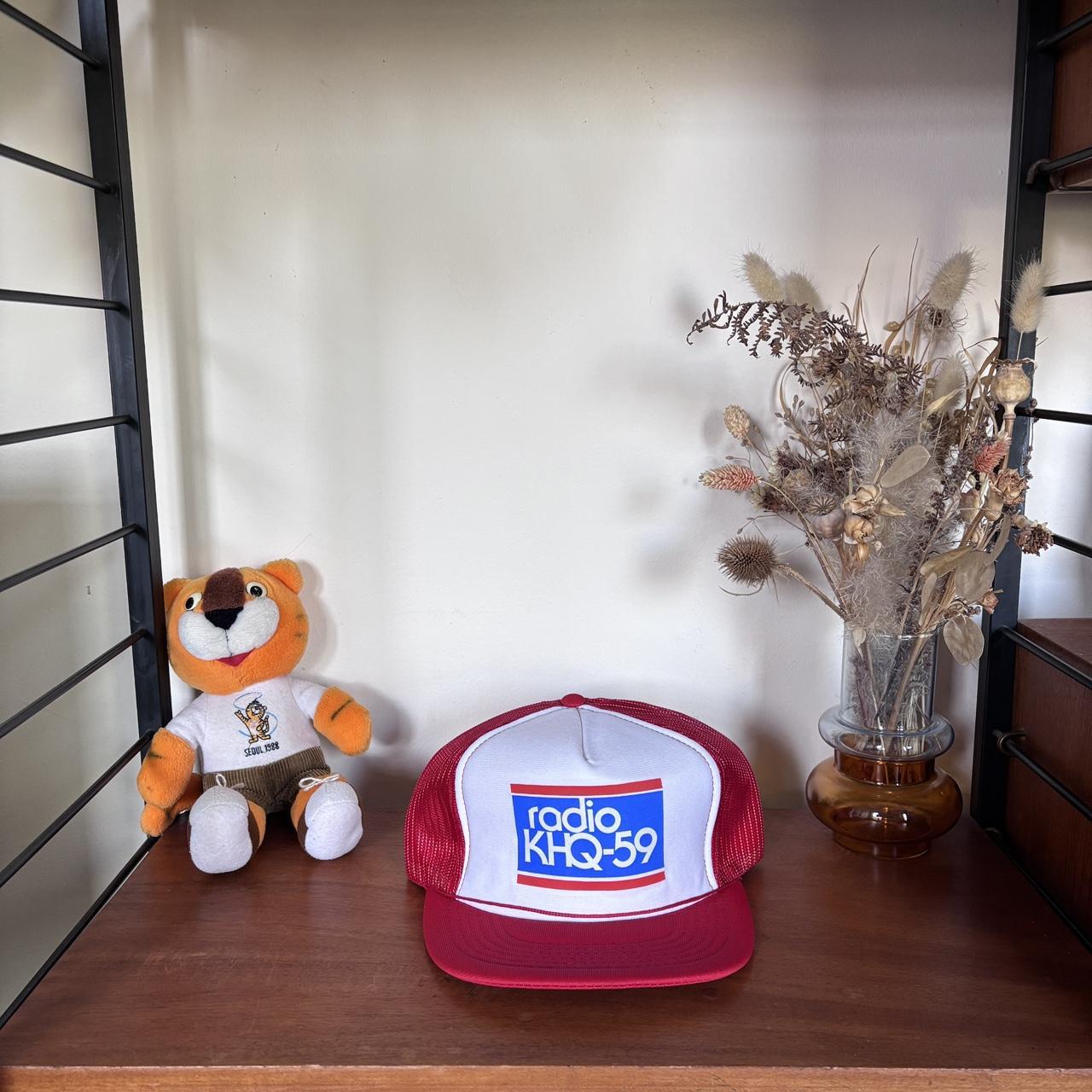 Vintage 90s USA radio KHQ-59 Spokane Washington graphic trucker cap