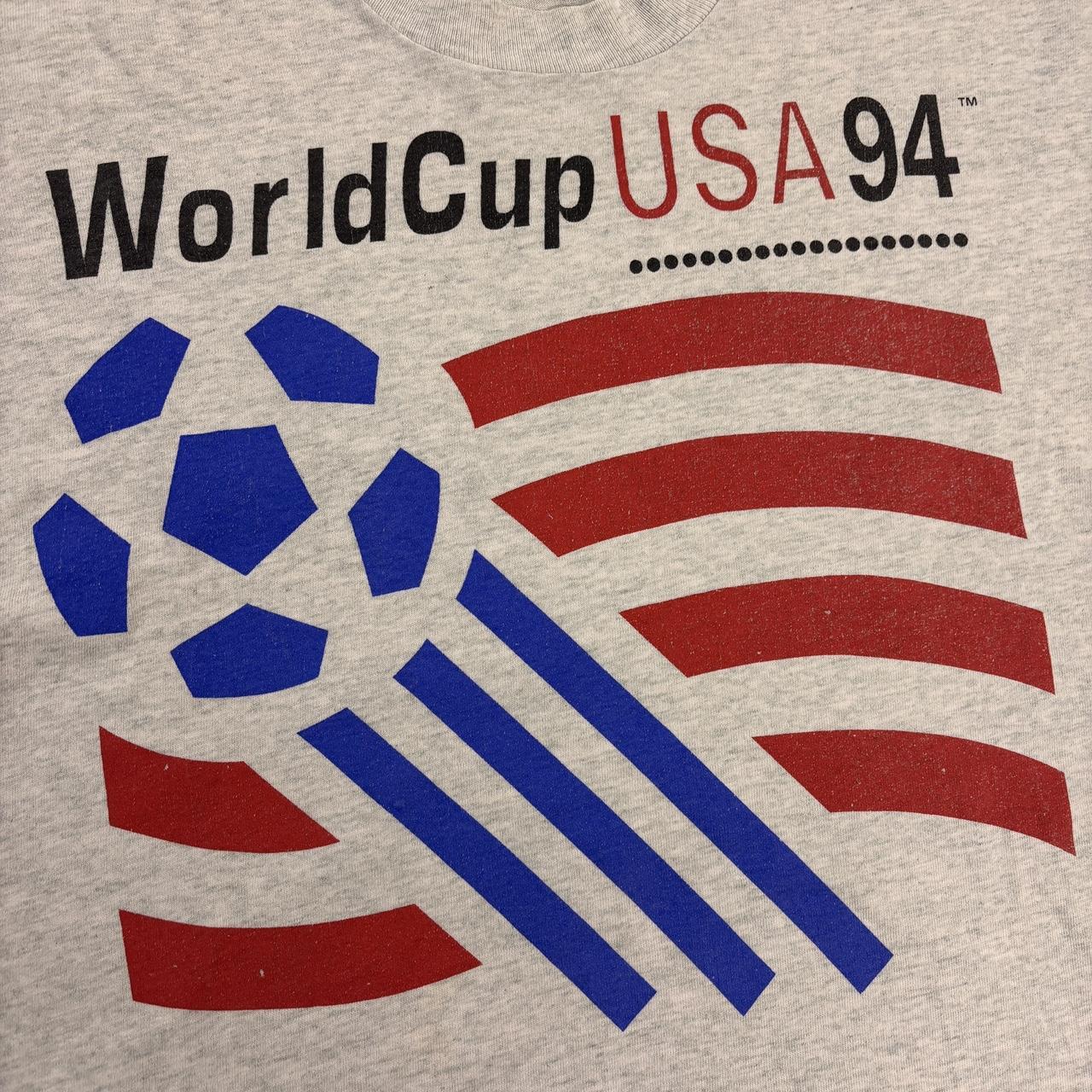 Vintage 90s USA World Cup 94 football tournament graphic t-shirt