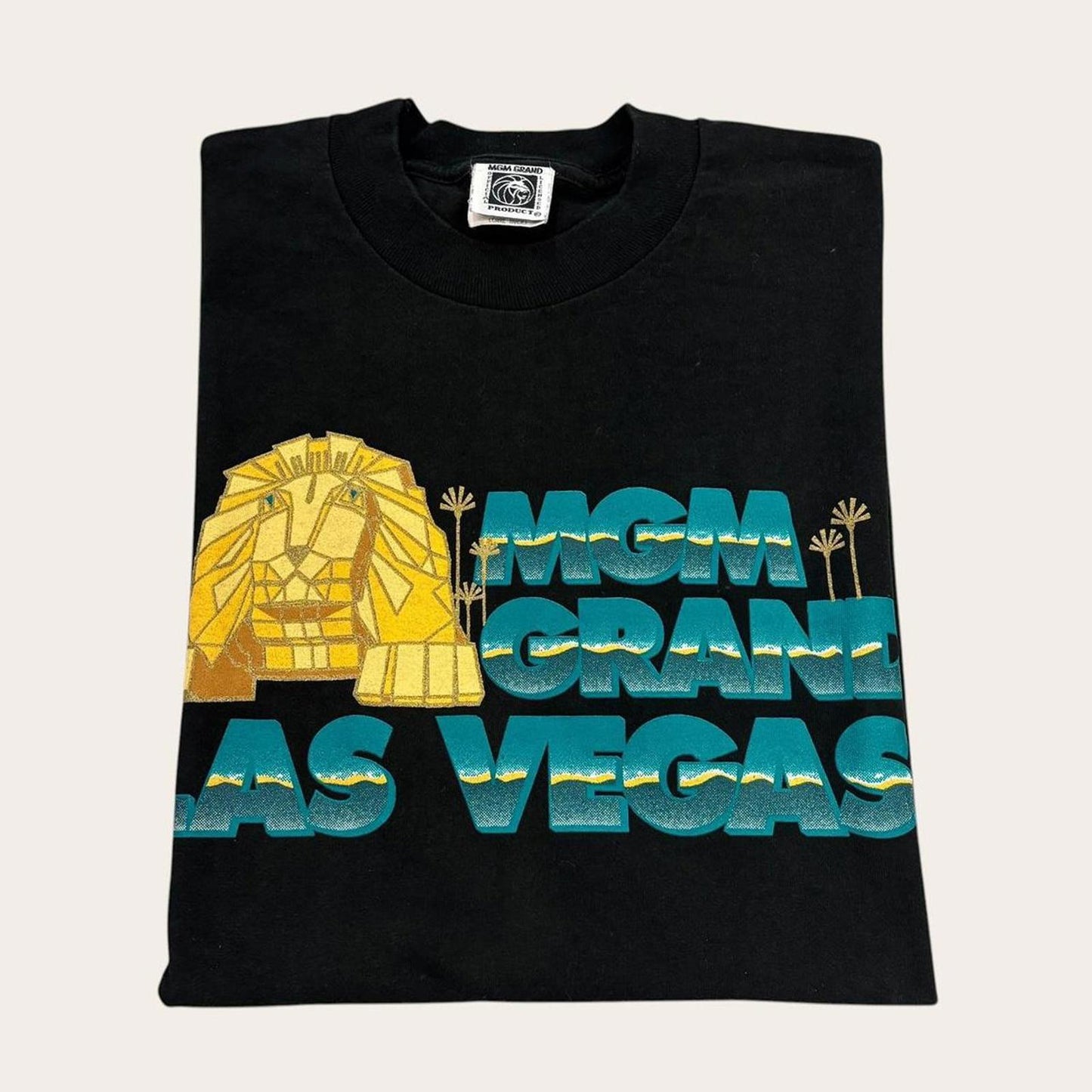 Vintage 90s USA MGM Grand Las Vegas hotel casino tourist souvenir t-shirt