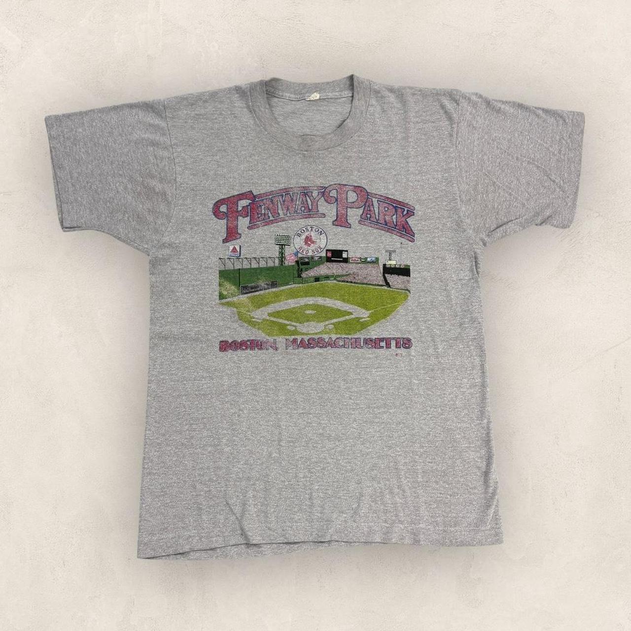 Vintage 90s USA Boston Red Sox Fenway Park MLB baseball graphic t-shirt