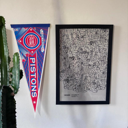 Vintage 90s USA Detroit Pistons NBA basketball felt pennant