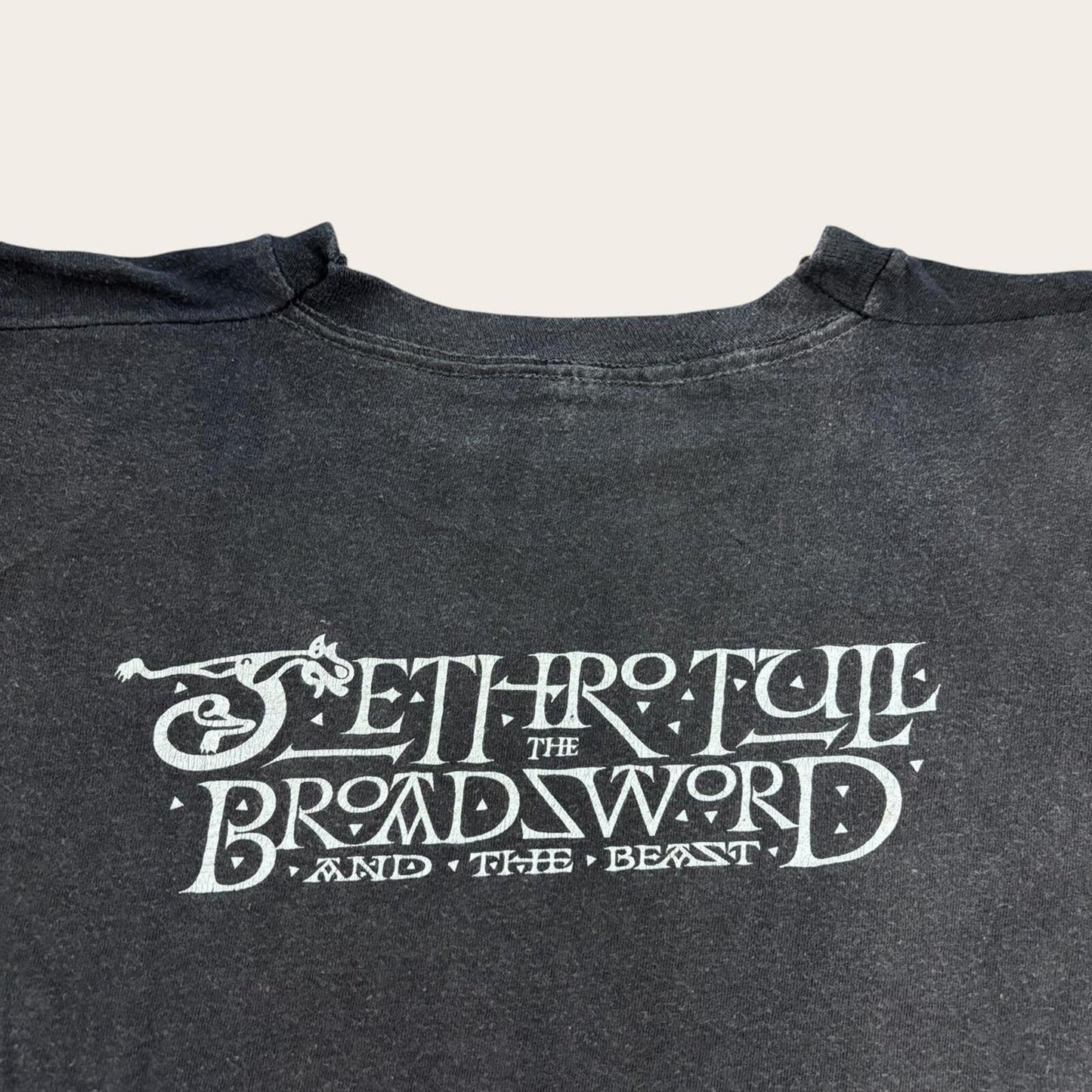 Vintage 80s Jethro Tull Broadsword And The Beast rock music band t-shirt