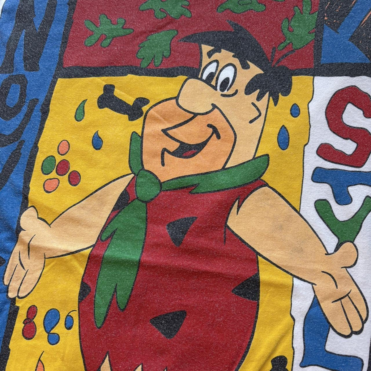 Vintage 90s USA Fred Flintstone Hanna Barbera cartoon t-shirt