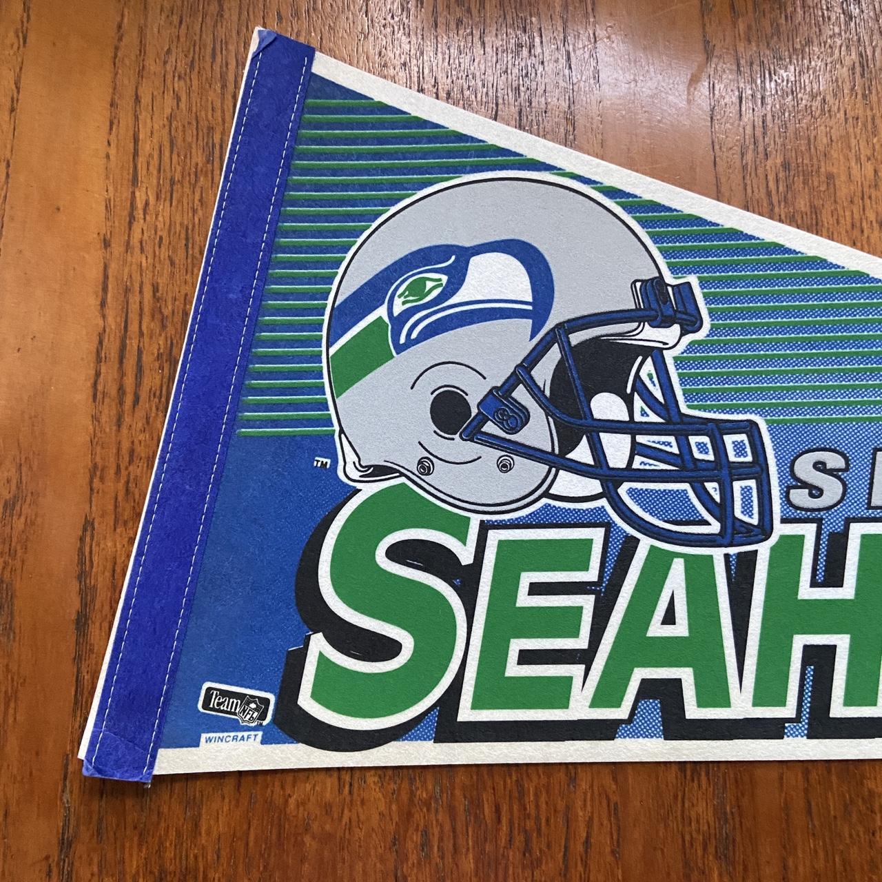 Vintage 90s USA Seattle Seahawks NFL American Football felt pennant