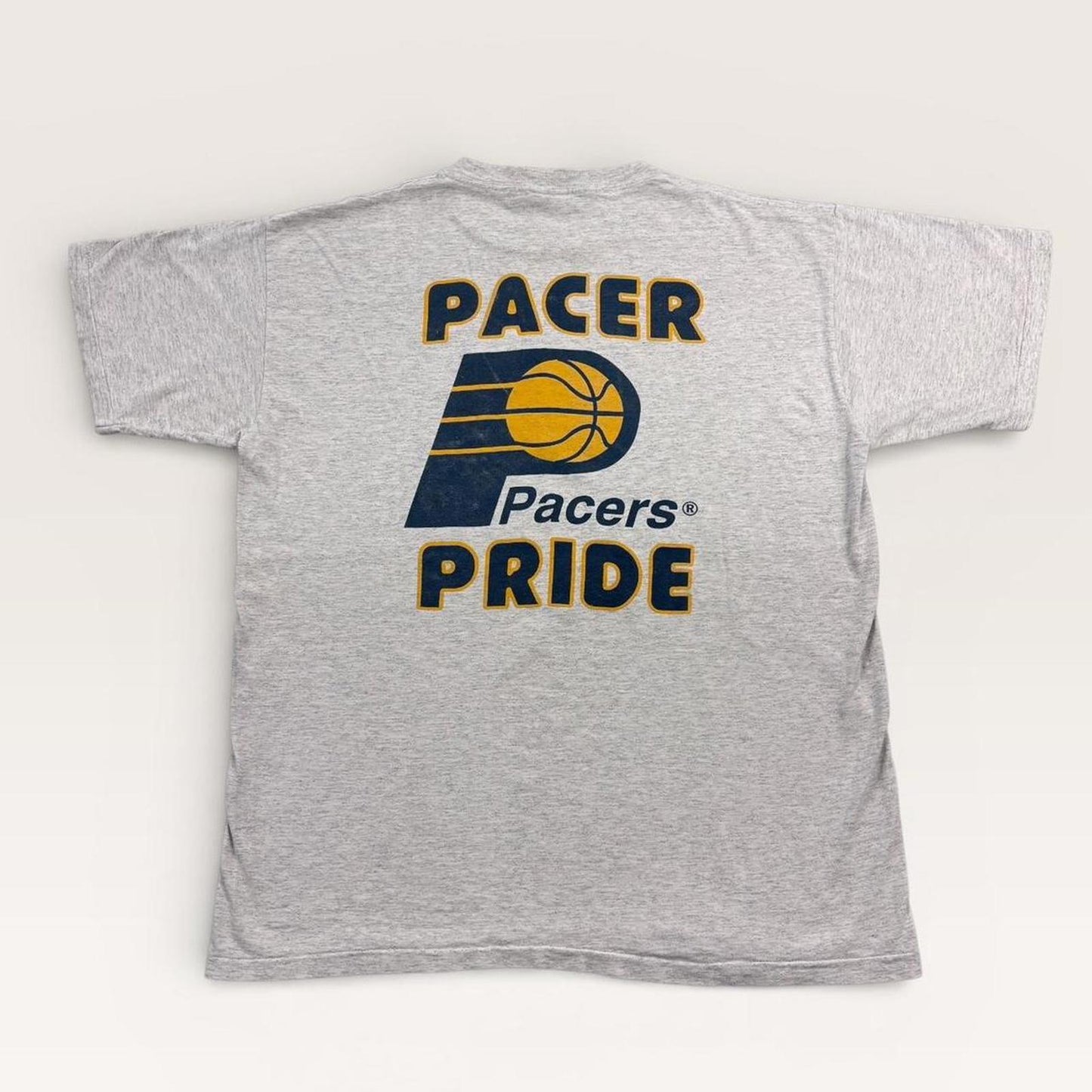 Vintage 90s USA Indiana Pacers NBA basketball graphic t-shirt