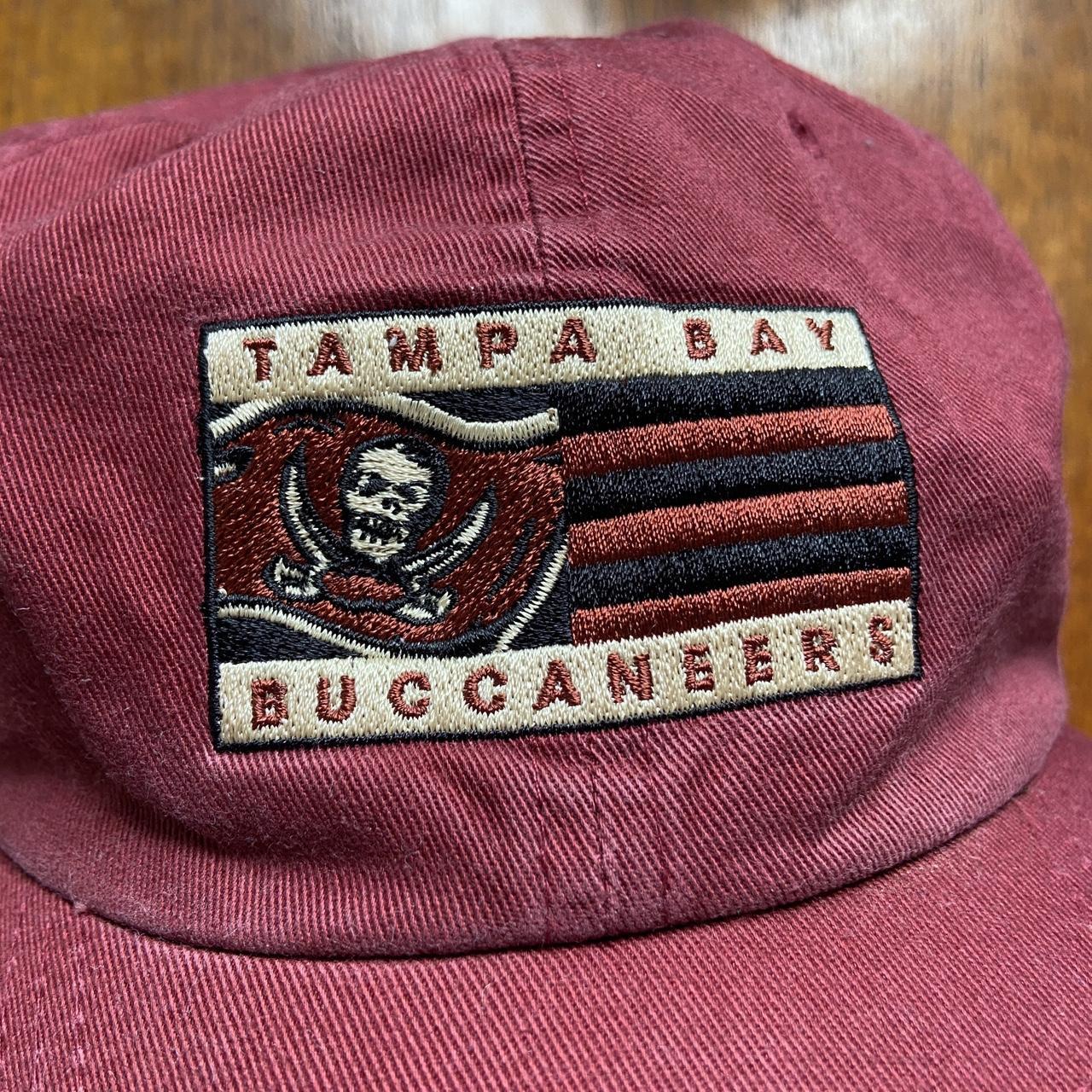 Vintage 2000s Y2K Tampa Bay Buccaneers NFL American Football Florida promotional graphic cap