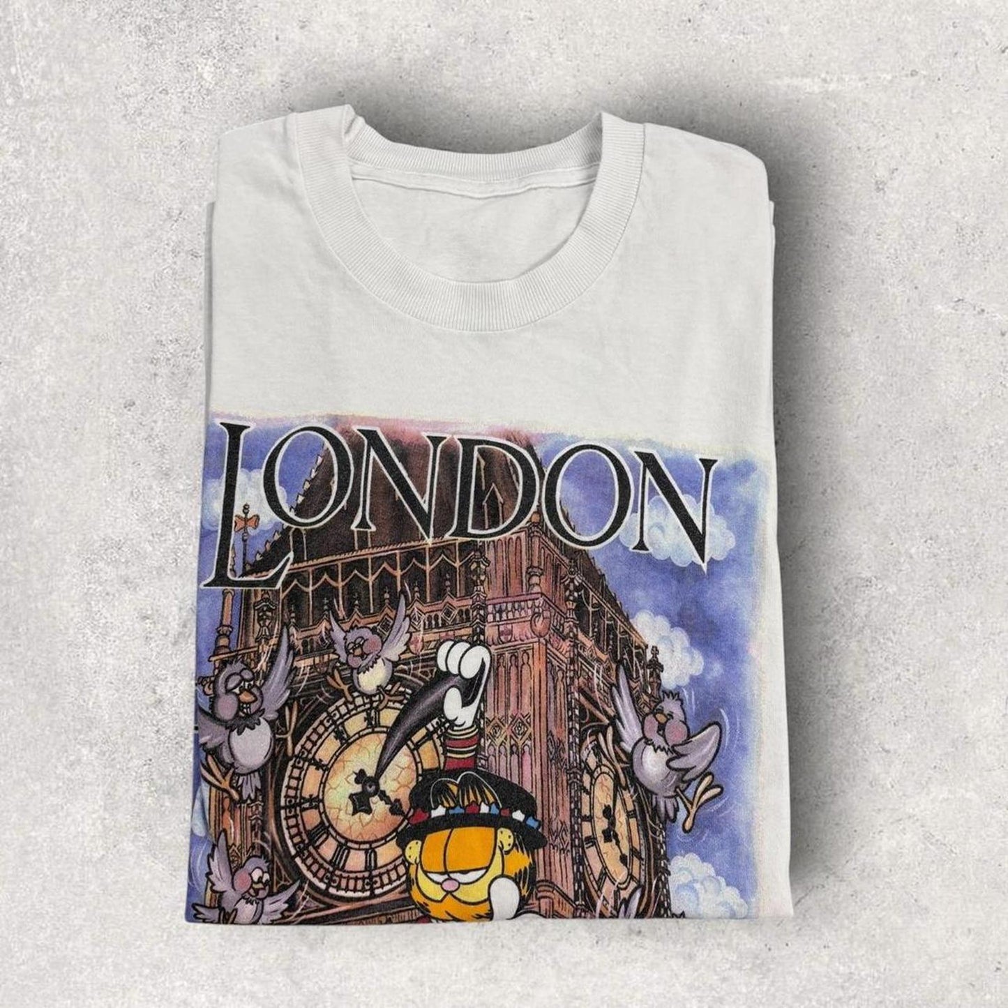 Vintage 90s Garfield in London England Big Ben cartoon comic souvenir t-shirt