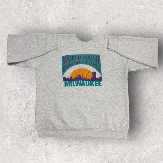 Vintage 90s USA world youth basketball festival Milwaukee graphic sweatshirt