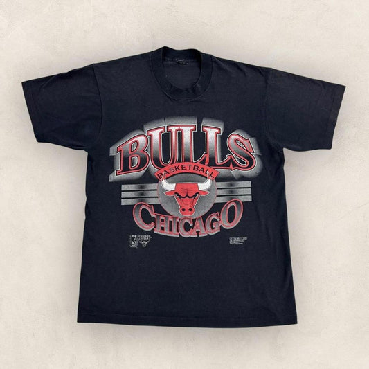 Vintage 90s USA Chicago Bulls NBA basketball graphic t-shirt