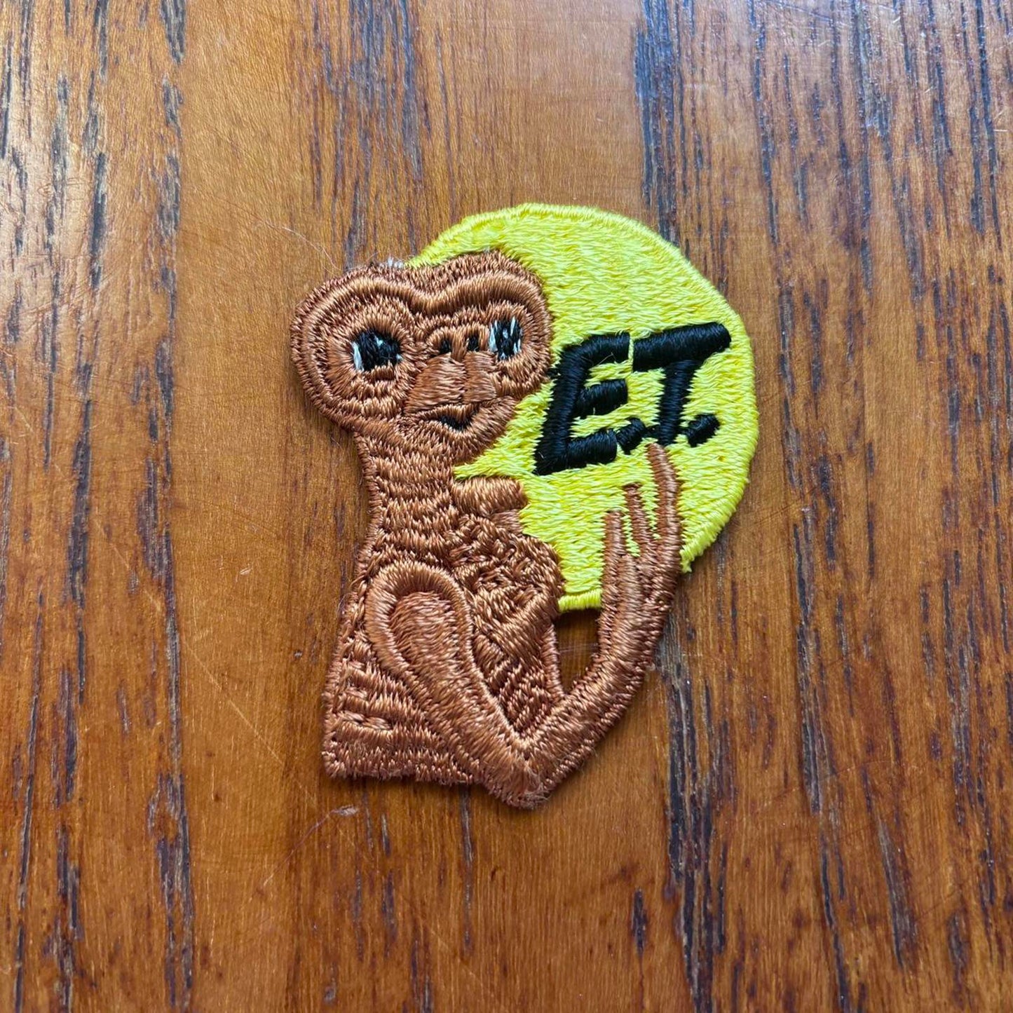 Vintage 90s USA ET extra terrestrial film movie embroidered patch