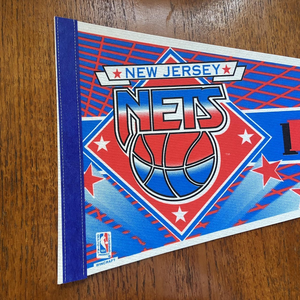 Vintage 90s USA New Jersey Nets NBA basketball felt pennant