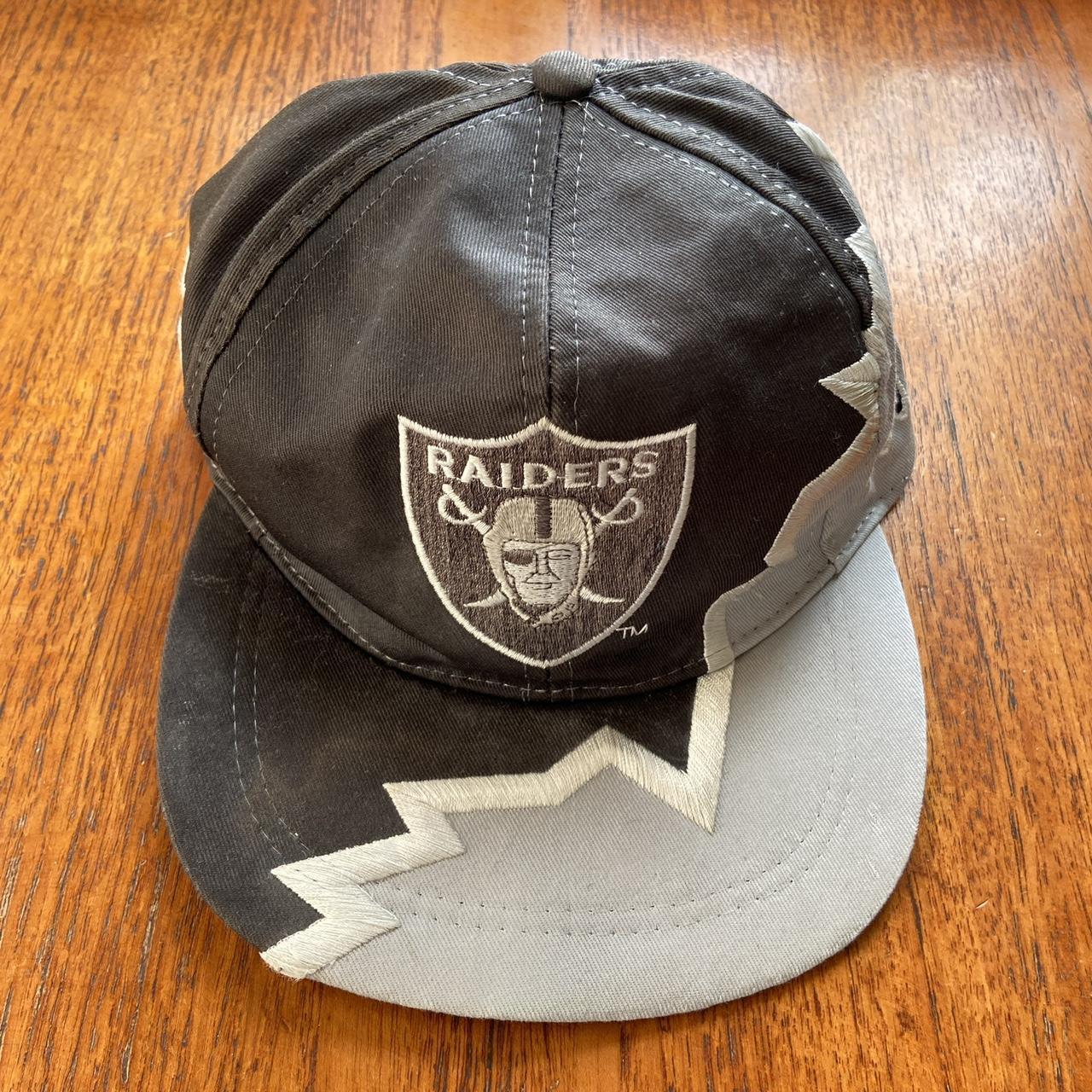 Vintage 90s USA Los Angeles Raiders NFL American Football shark tooth graphic cap