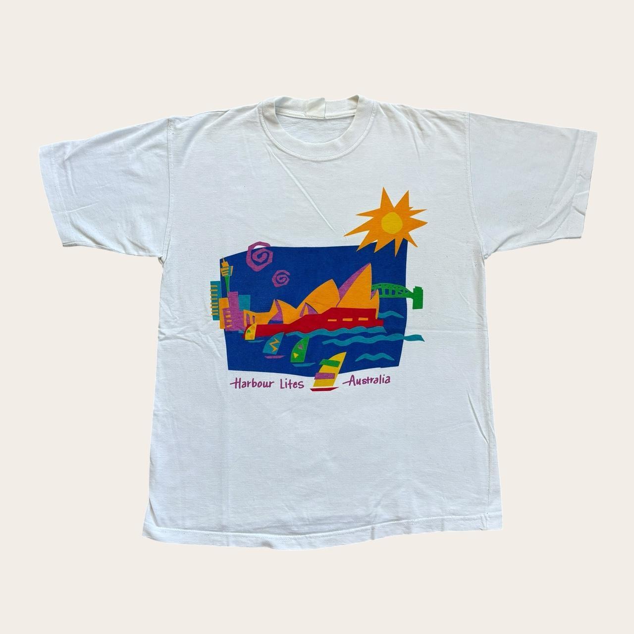 Vintage 90s Sydney harbour opera house Australia souvenir t-shirt