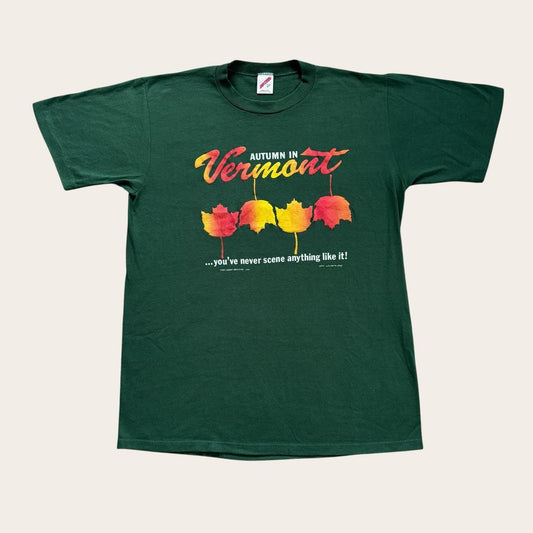 Vintage 90s USA autumn in Vermont fall leaves souvenir t-shirt