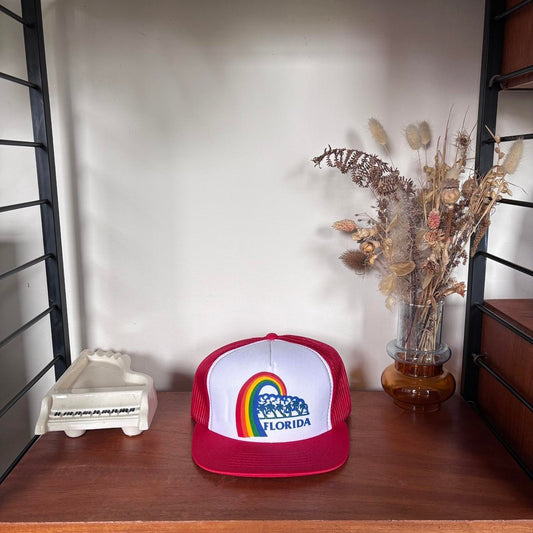 Vintage 90s USA Florida rainbow tourist souvenir graphic trucker cap