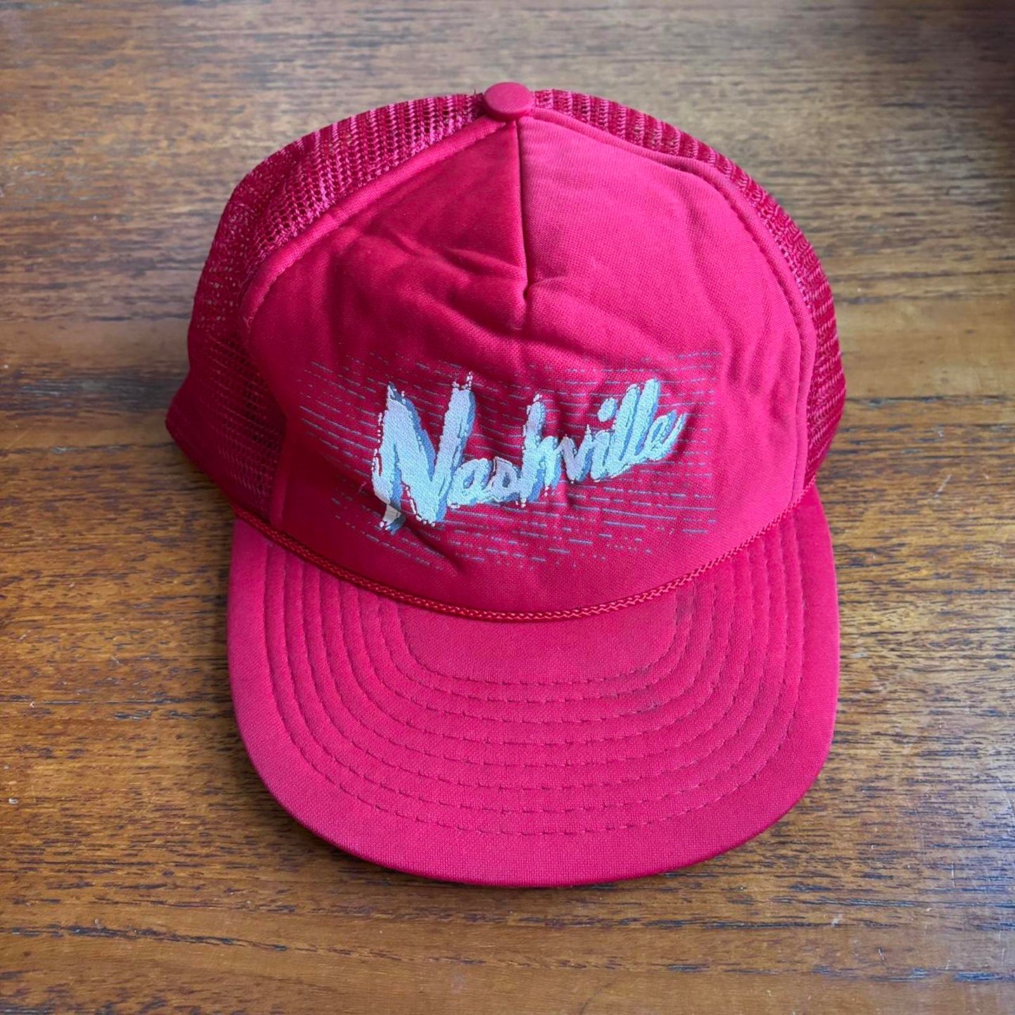 Vintage 90s USA Nashville Tennessee souvenir trucker cap