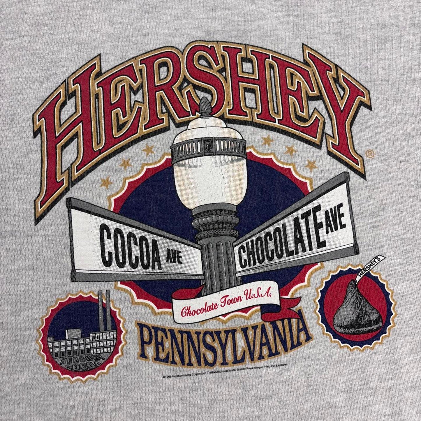 Vintage 90s USA Hershey’s Chocolate World theme park souvenir sweatshirt
