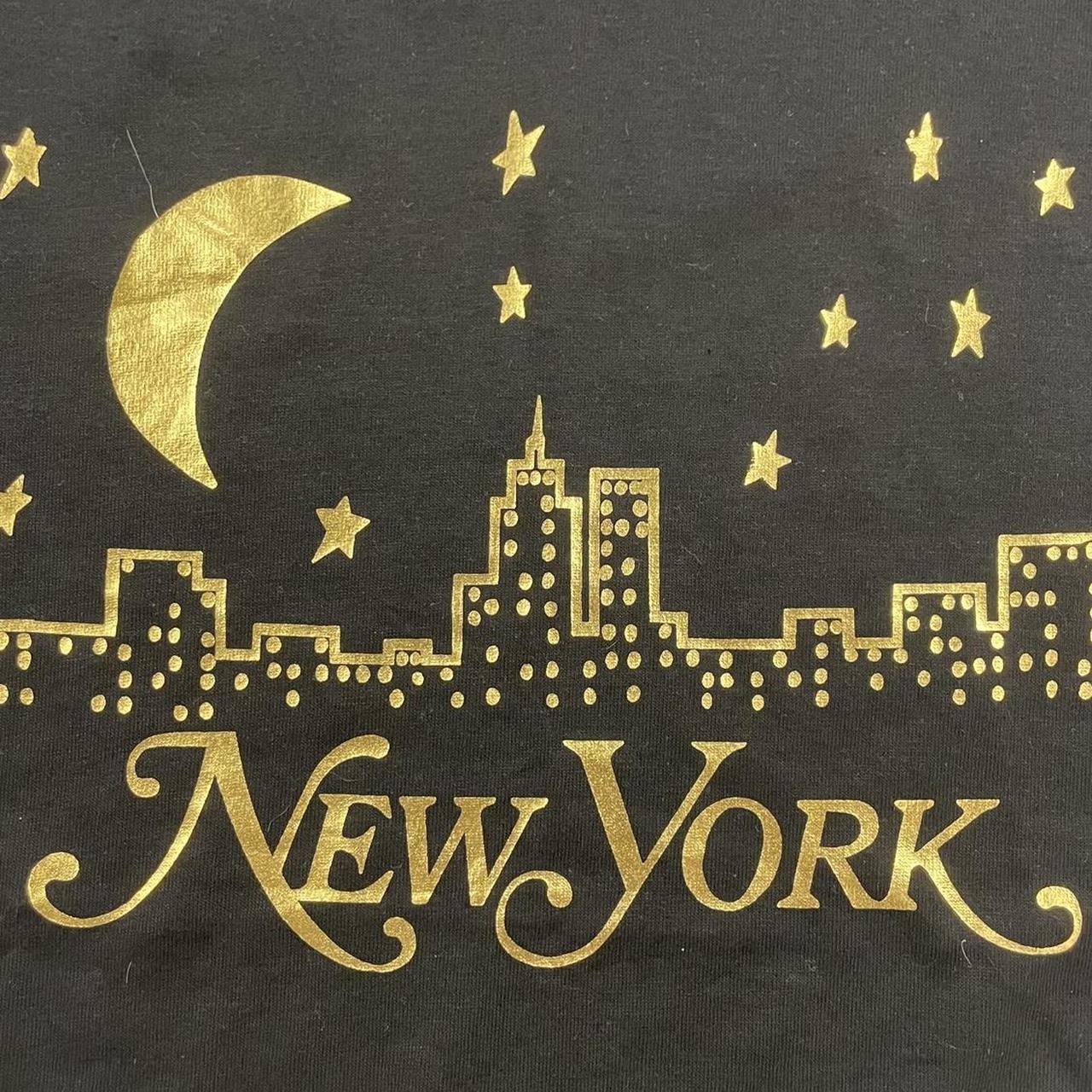 Vintage 90s USA New York City skyline graphic t-shirt