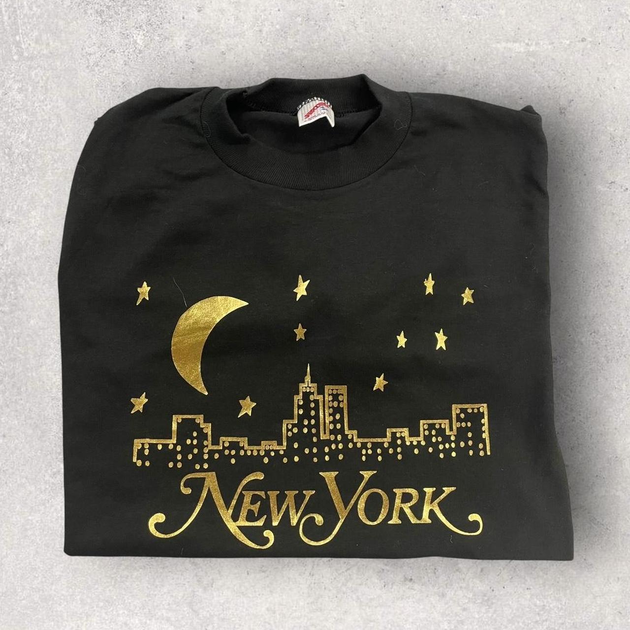 Vintage 90s USA New York City skyline graphic t-shirt