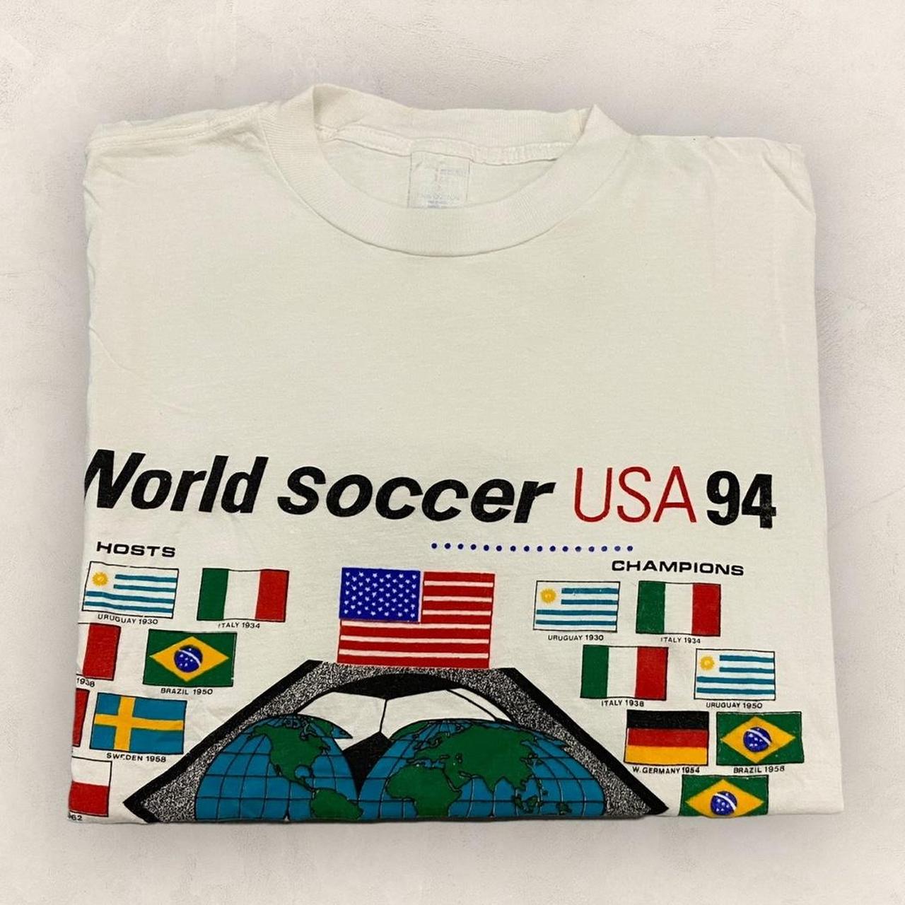 Vintage 90s USA World Cup 94 football tournament flags graphic t-shirt