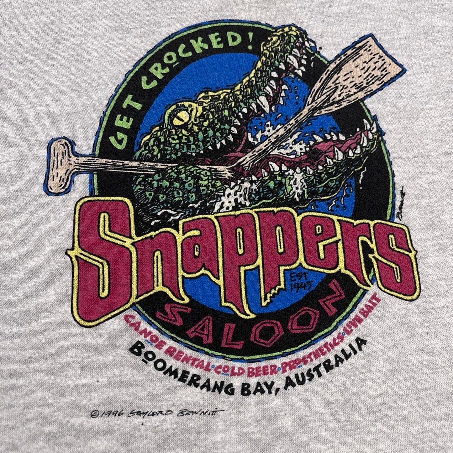Vintage 90s Snappers Saloon bar Boomerang Bay Australia tourist sweatshirt