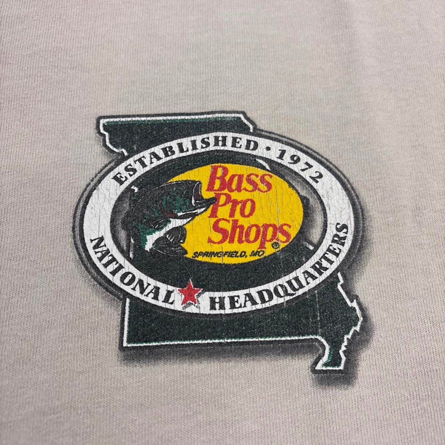 Vintage Y2K Bass Pro Shops deer hunting fishing Springfield Missouri t-shirt