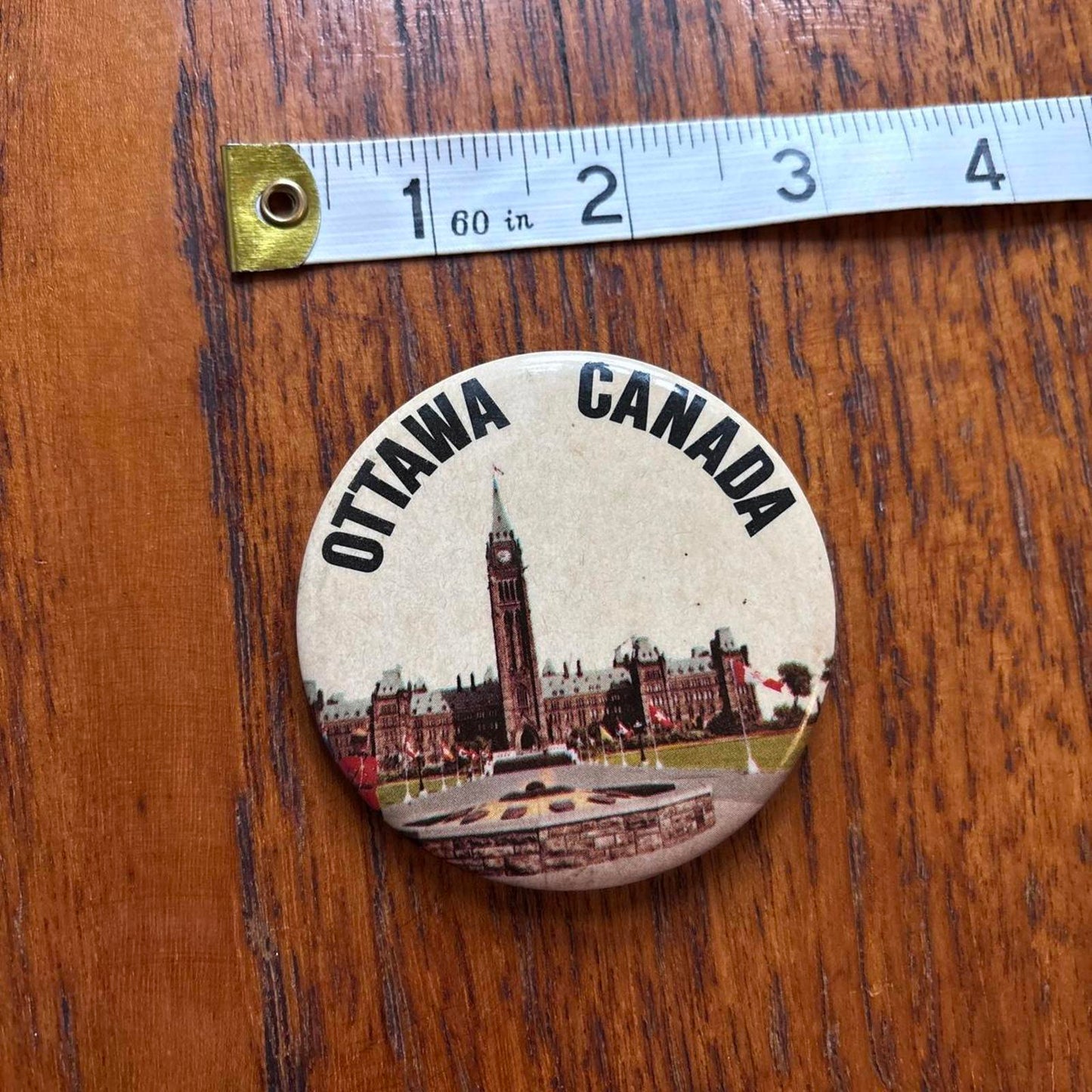 Vintage 90s Ottawa Canada promotional tourist pin badge