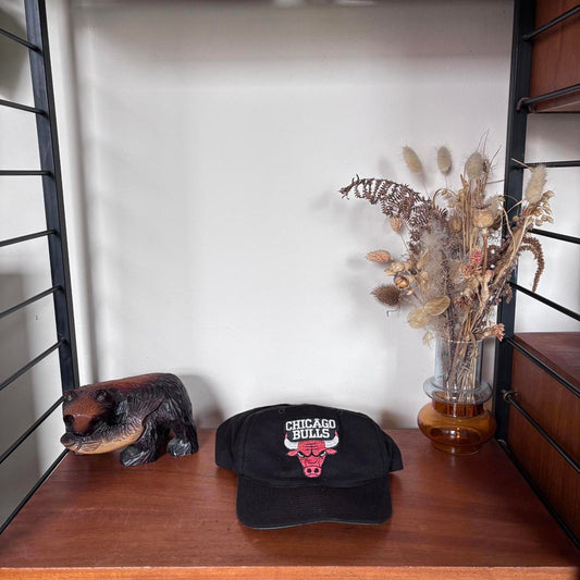 Vintage 90s USA Chicago Bulls NBA basketball graphic cap