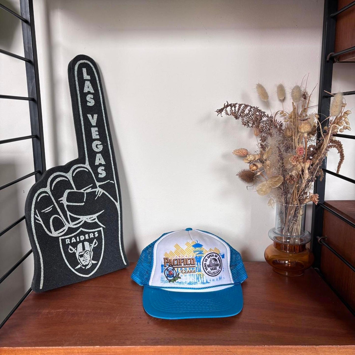 Retro style Vans US Open Surfing Huntingdon beach California graphic trucker cap