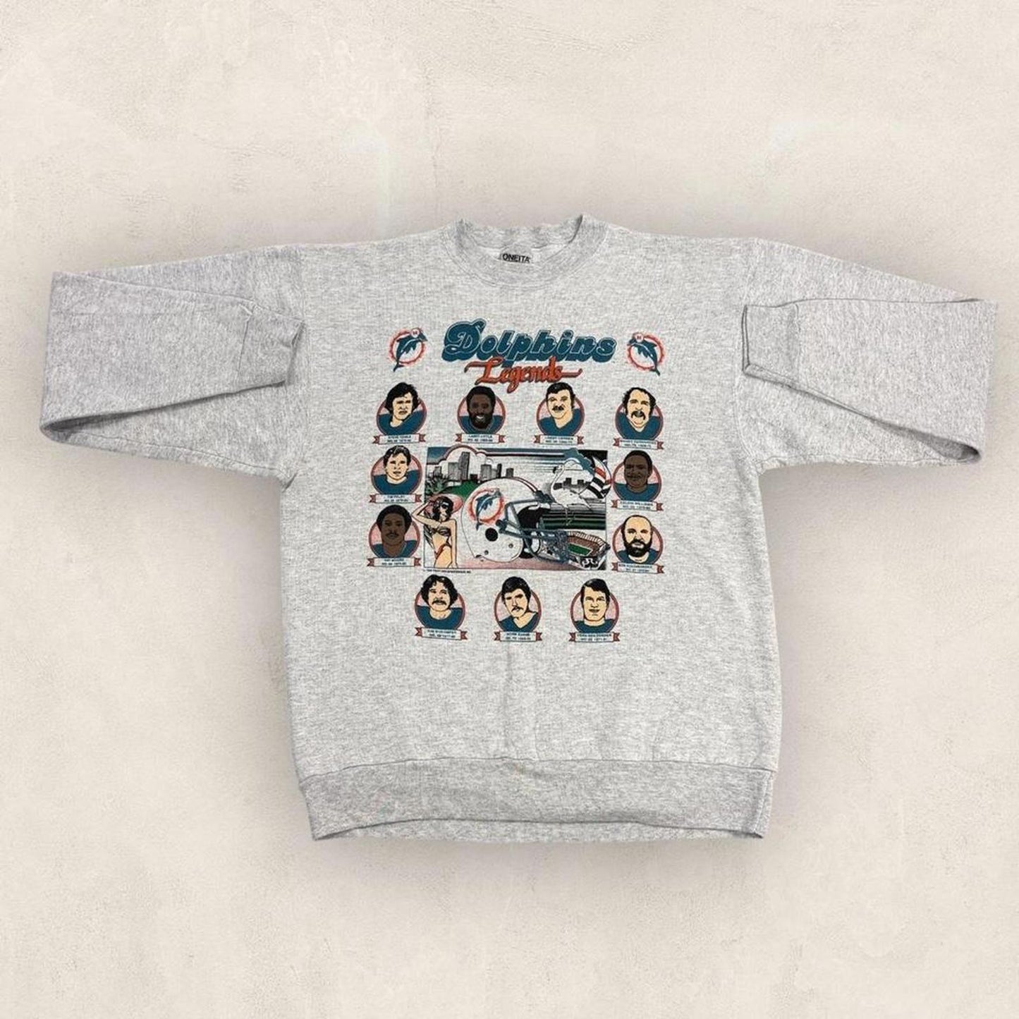 Vintage 90s USA Miami Dolphins legends NFL American Football graphic sweatshirt