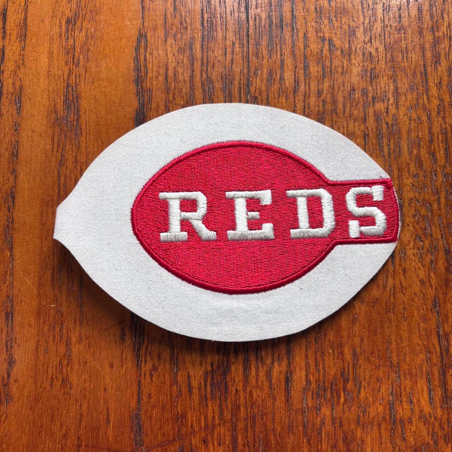 Vintage 90s USA Cincinnati Reds MLB baseball large embroidered patch