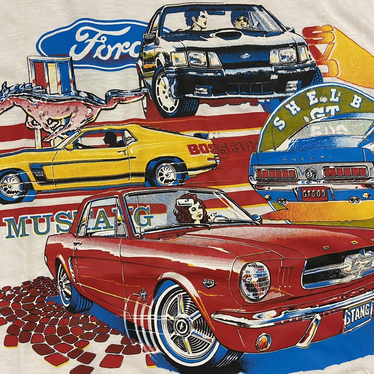 Vintage Y2K 2000s Ford Mustang automobile motorsport graphic t-shirt