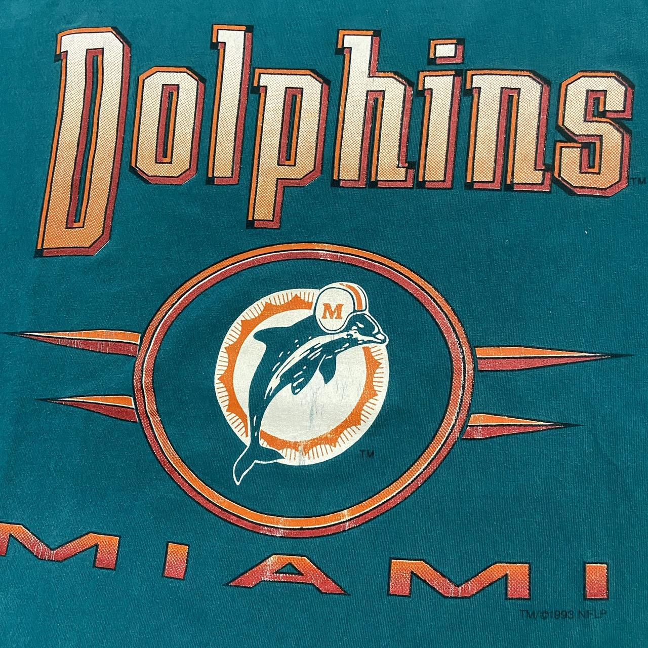 Vintage 90s USA Miami Dolphins NFL American Football graphic t-shirt