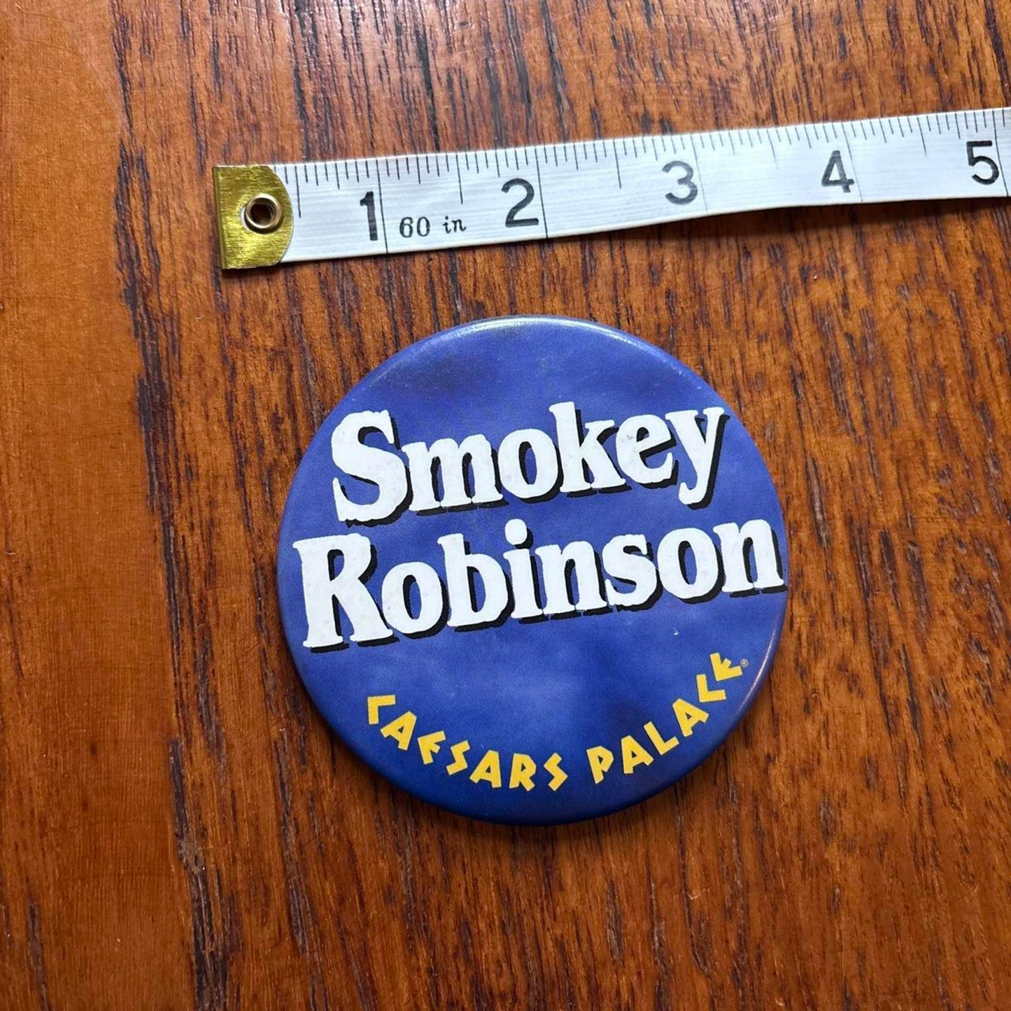 Vintage 90s USA Smokey Robinson Caesars Palace casino hotel Las Vegas pin badge