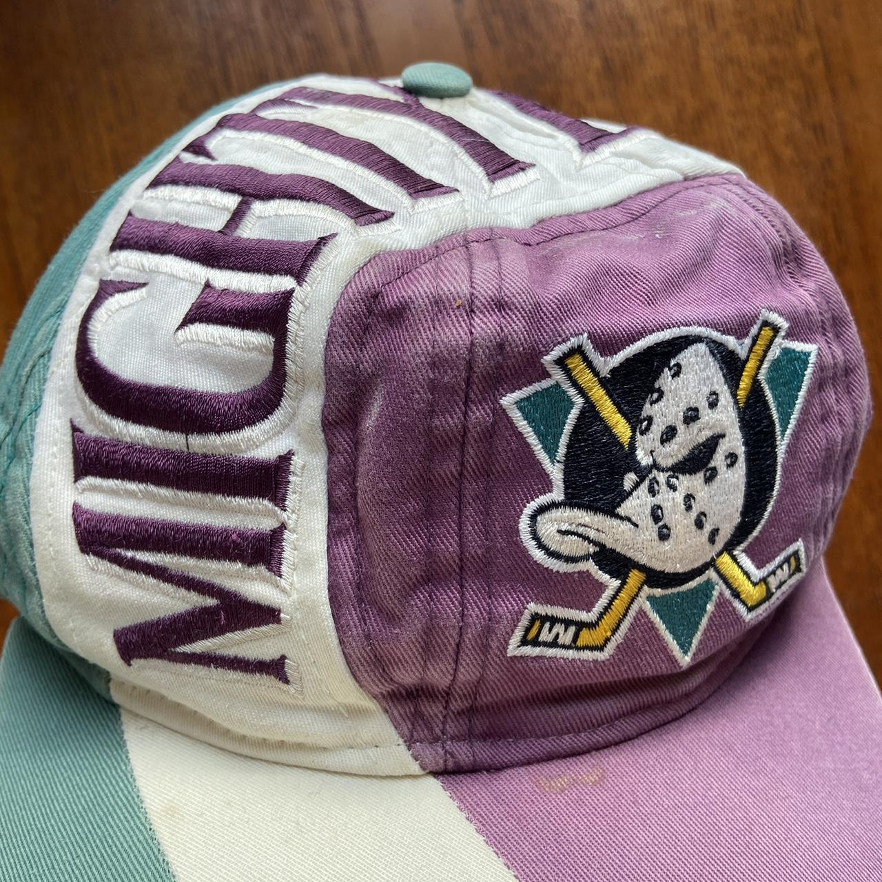 Vintage 90s USA Anaheim Mighty Ducks California NHL Ice Hockey graphic baseball cap