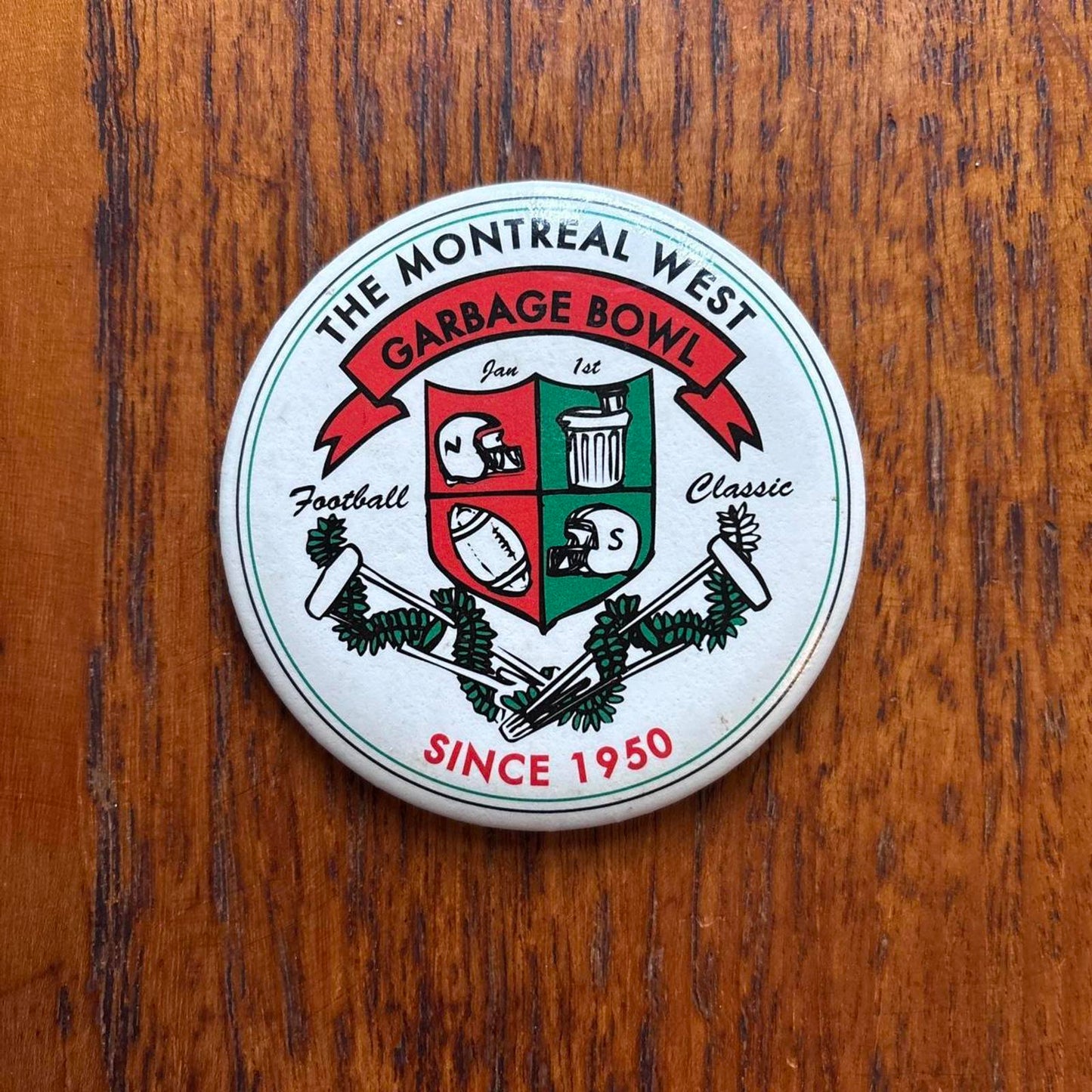 Vintage 90s Montreal Garbage Bowl American Football Canada pin badge