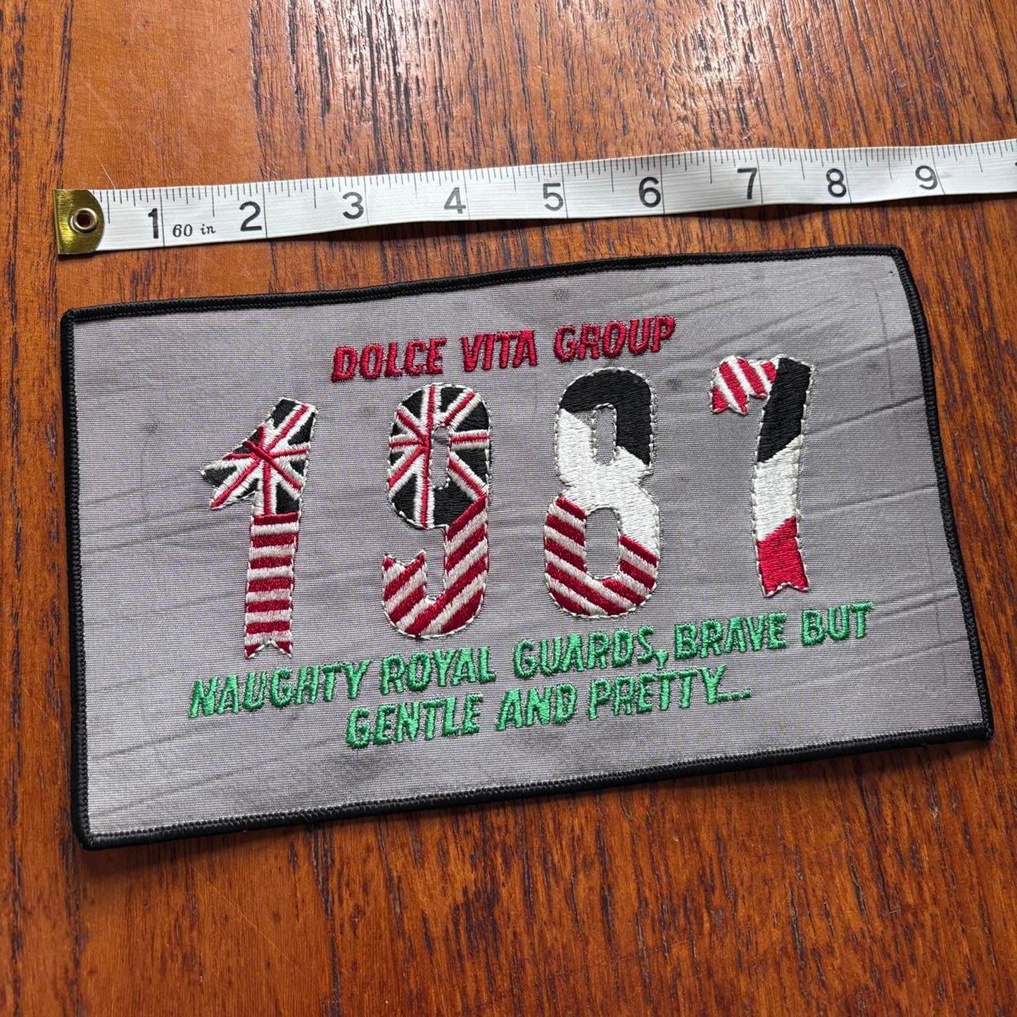 Vintage 80s British Royal Guards army Dolce Vita group large embroidered patch