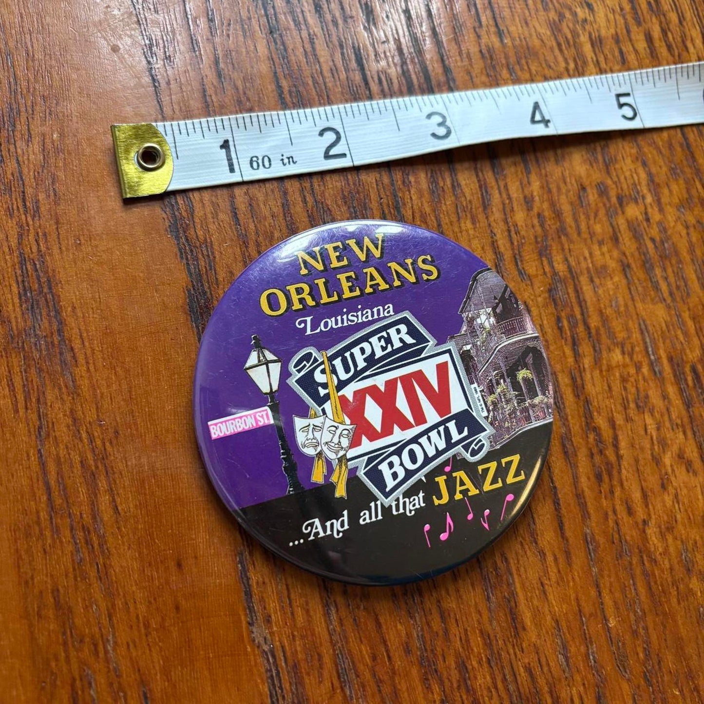 Vintage 90s USA Super Bowl 24 New Orleans Louisiana NFL pin badge