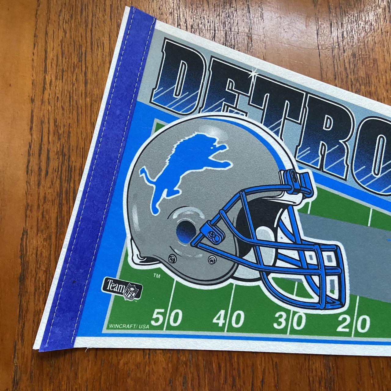 Vintage 90s USA Detroit Lions NFL American Football felt pennant