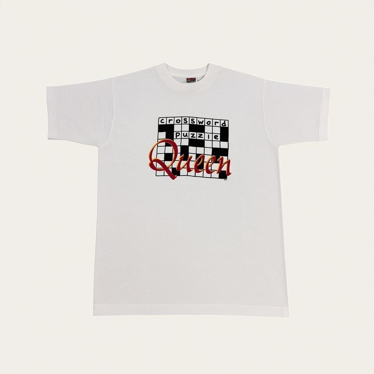 Vintage 90s USA crossword puzzle queen graphic t-shirt