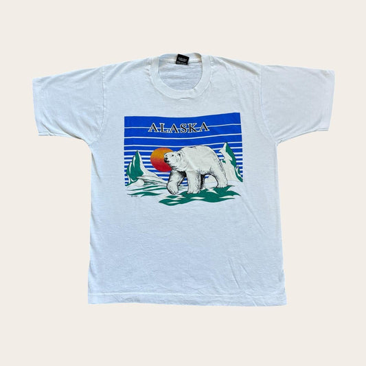 Vintage 90s USA Alaska polar bear nature wildlife souvenir t-shirt