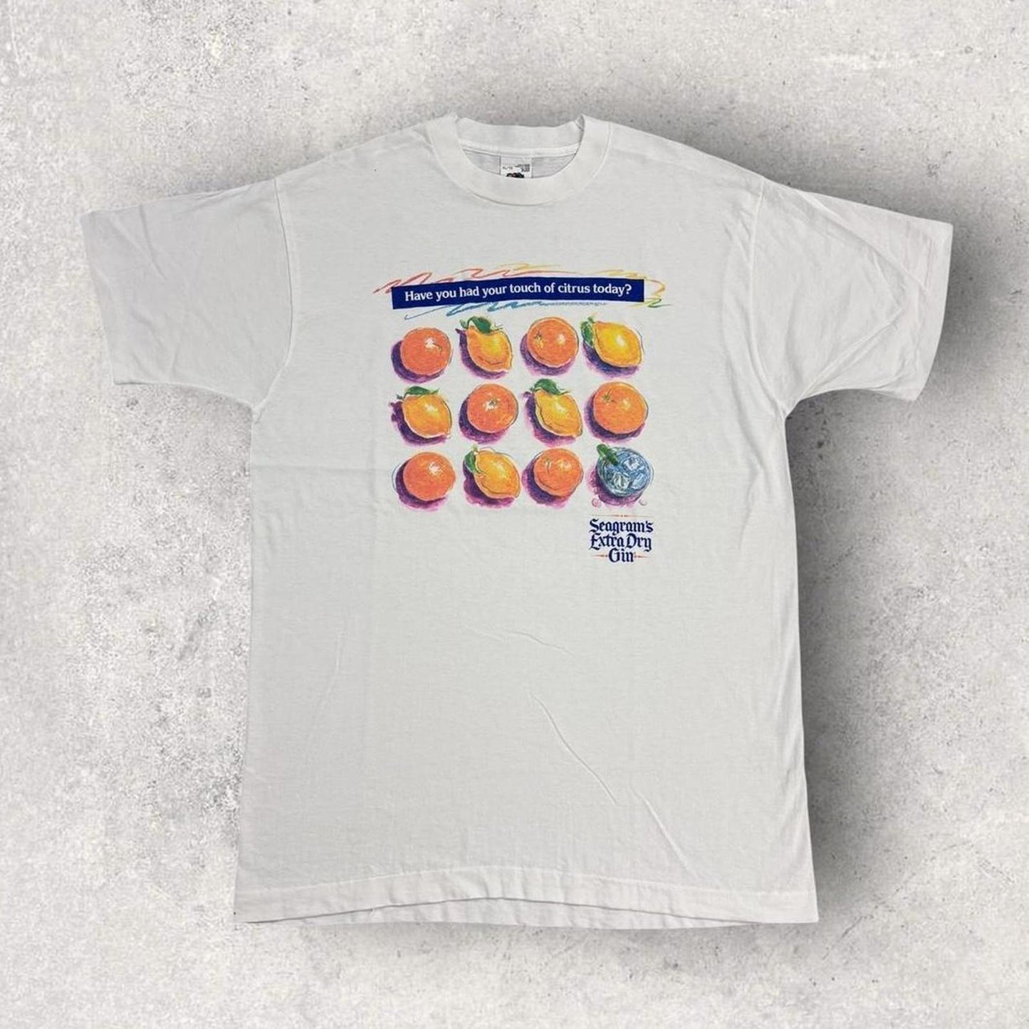 Vintage 90s Seagram’s gin alcohol citrus fruit promotional graphic t-shirt