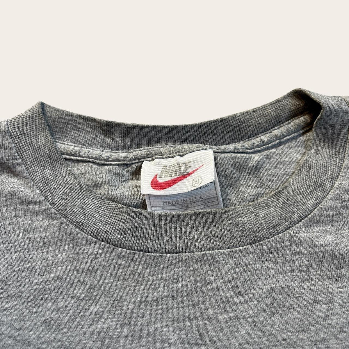Vintage 90s USA Nike classic logo embroidered swoosh t-shirt