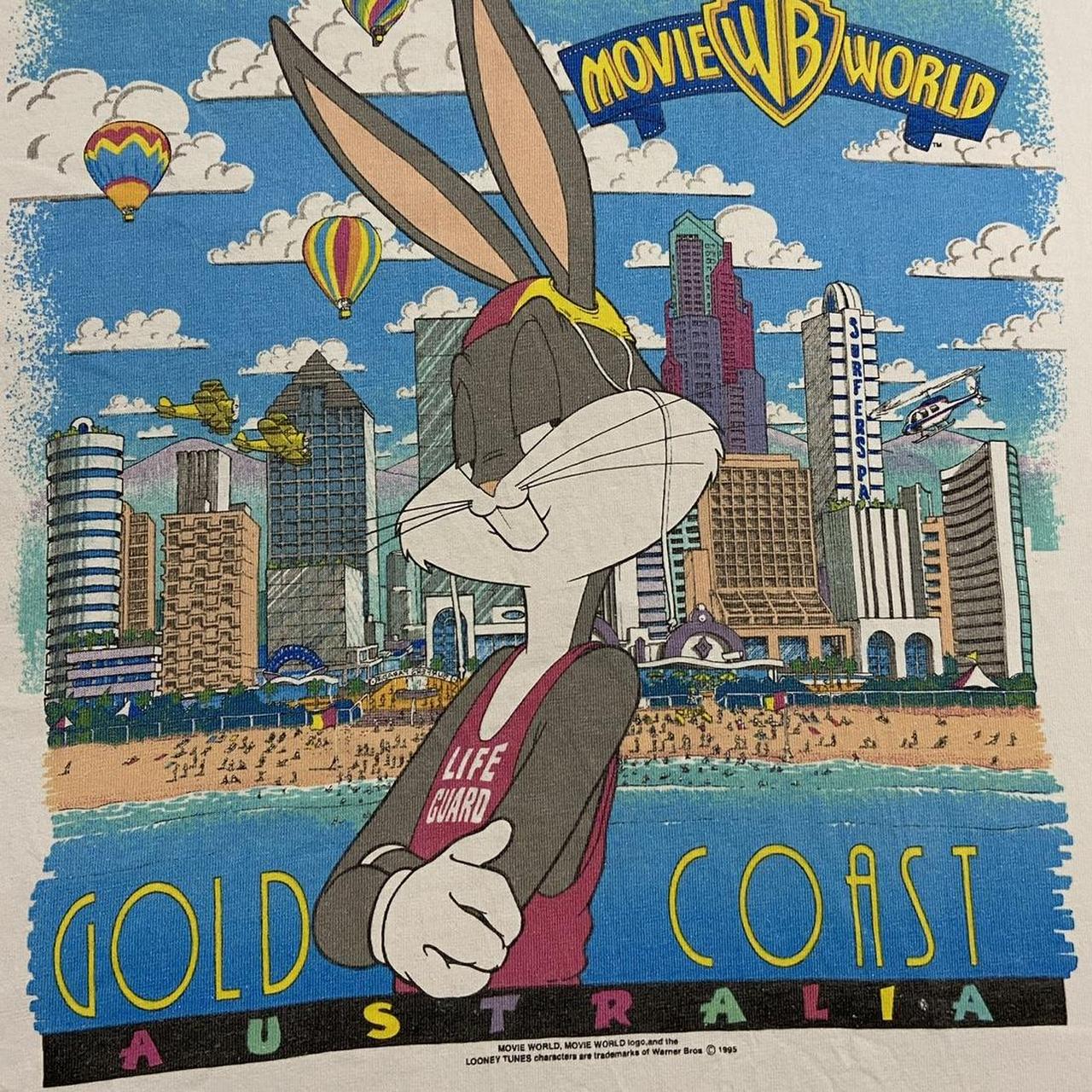 Vintage 90s USA Warner Bros Movie World Gold Coast Australia Bugs Bunny graphic t-shirt