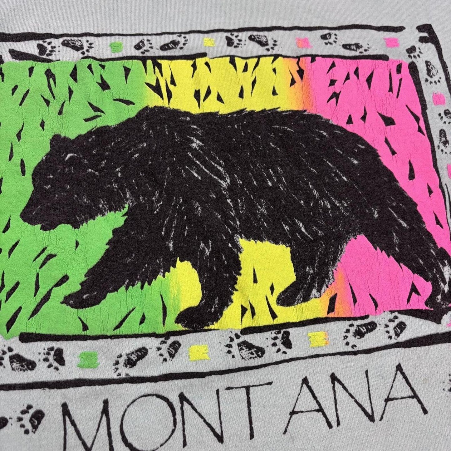 Vintage 90s USA Montana grizzly bear nature wildlife souvenir t-shirt