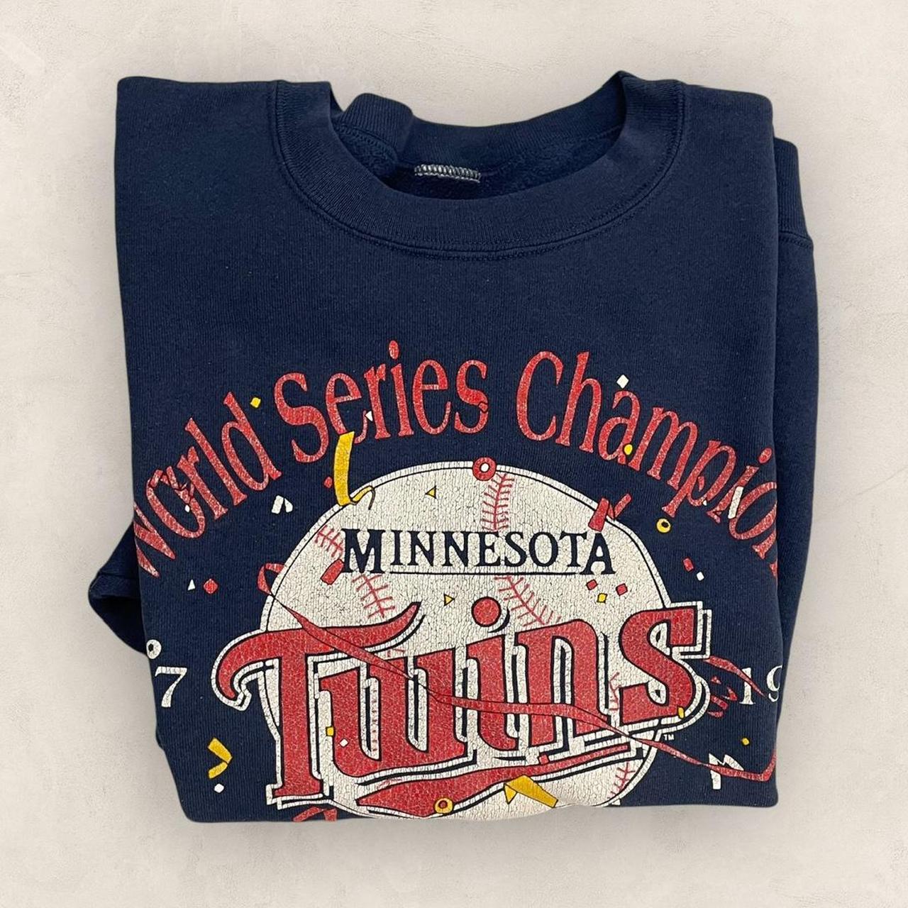 Vintage 90s USA Minnesota Twins World Series Champions MLB baseball graphic sweatshirt