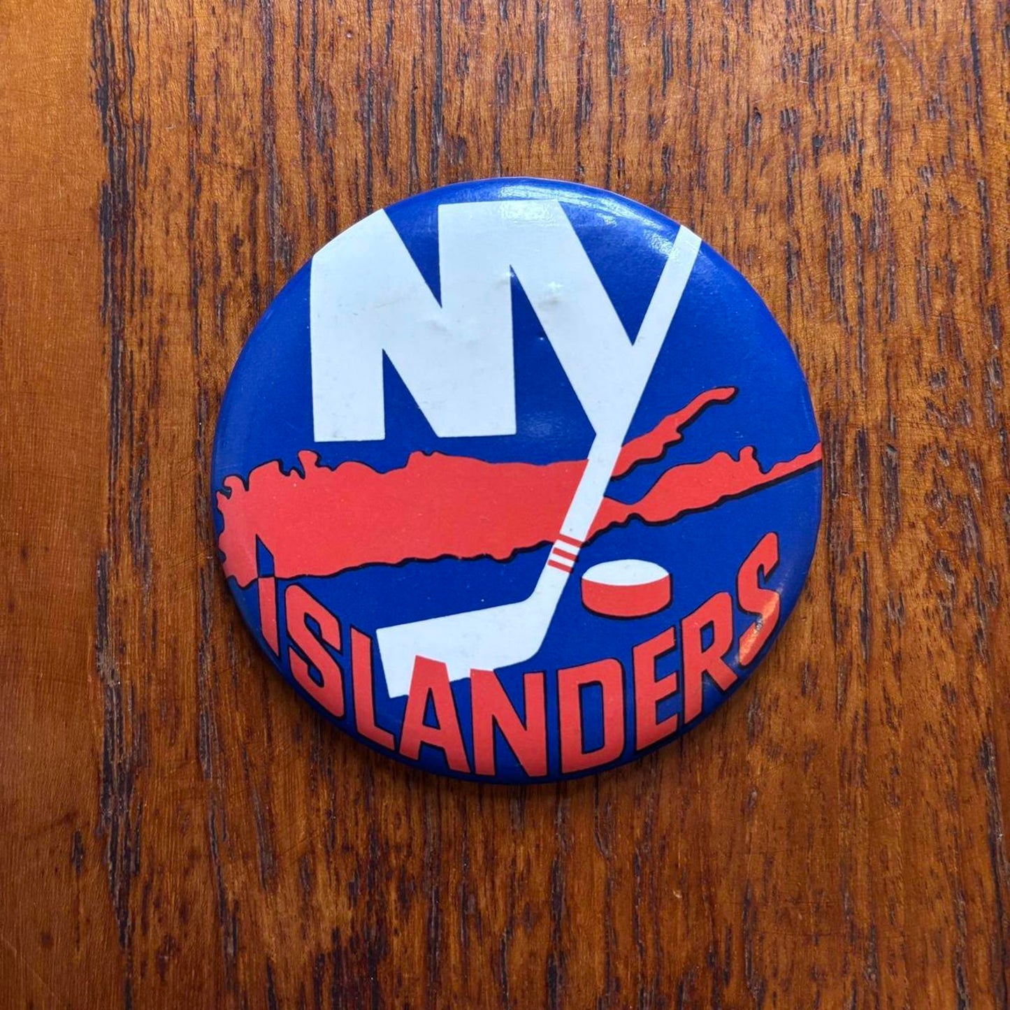 Vintage 90s USA New York Islanders NHL ice hockey pin badge