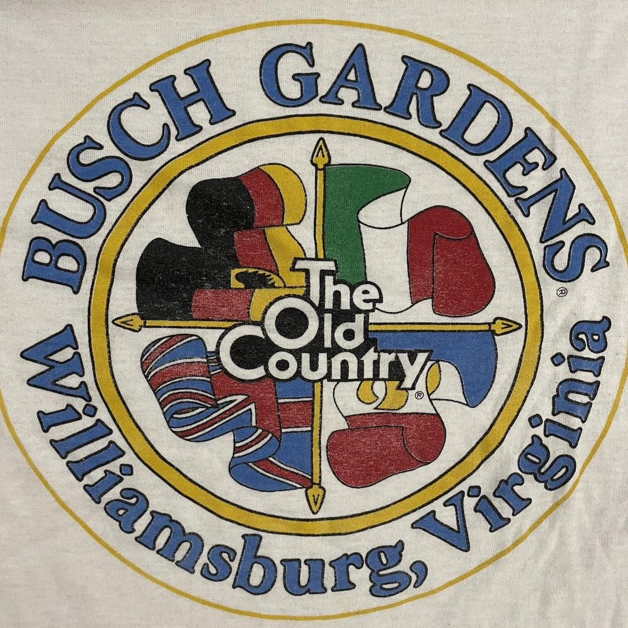 Vintage 90 USA Busch Gardens Theme Park Williamsburg Virginia graphic t-shirt